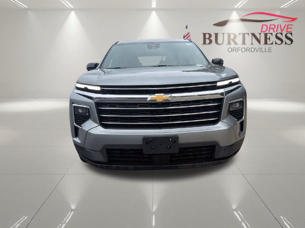 Certified 2026 Chevrolet Traverse LT AWD/4WD image 3