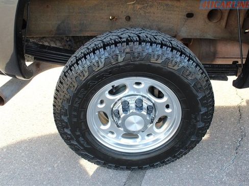 Used 2003 Chevrolet Silverado 2500 LS w/ Snow Plow Prep Package AWD/4WD image 32