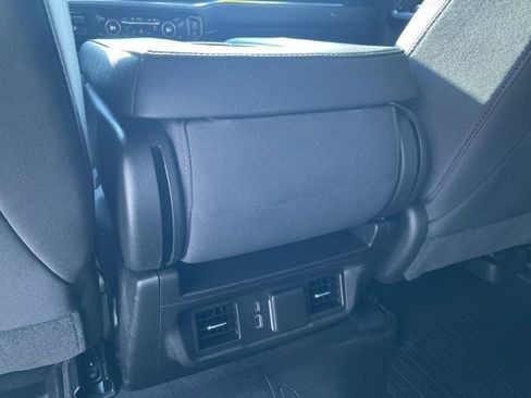 Used 2024 Chevrolet Silverado 2500 LT image 21