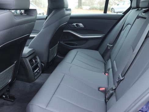 Used 2020 BMW 330i Sedan w/ Premium Package image 13