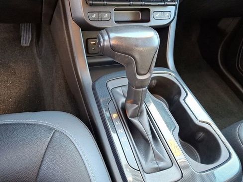 Used 2017 Chevrolet Colorado Z71 image 24