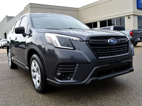 Used 2022 Subaru Forester AWD/4WD image 7