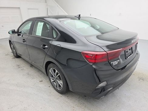 Used 2023 Kia Forte LXS image 9