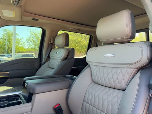 Used 2026 Ford F450 Platinum w/ Platinum Plus Package AWD/4WD image 10