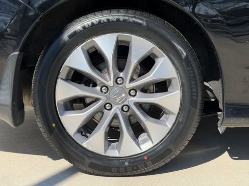 Used 2013 Honda Accord EX image 20