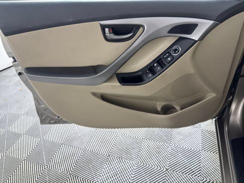 Used 2016 Hyundai Elantra SE FWD image 10