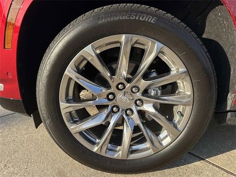 Used 2025 Cadillac Escalade ESV Premium Luxury Platinum w/ LPO, Radiant Package image 8