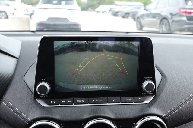 Used 2024 Nissan Sentra SV FWD image 9