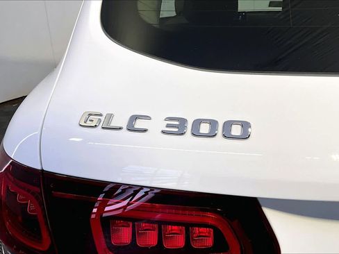 Certified 2021 Mercedes-Benz GLC 300 4MATIC image 33