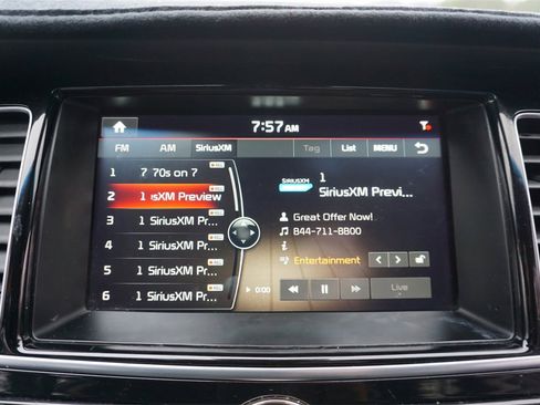 Used 2016 Kia K900 Luxury w/ Luxury VIP Package image 11