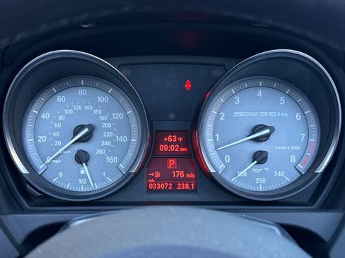 Used 2015 BMW Z4 sDrive35is image 26