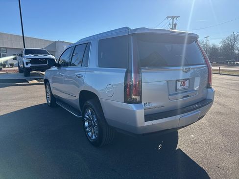 Used 2019 Cadillac Escalade 4WD image 8