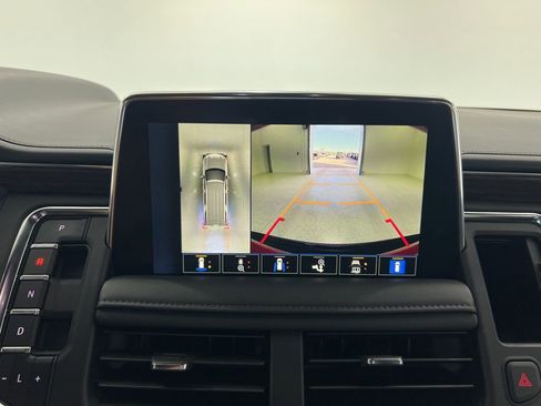 Used 2024 Chevrolet Tahoe High Country image 13