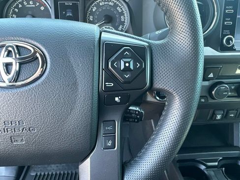 Used 2023 Toyota Tacoma TRD Sport AWD/4WD image 12