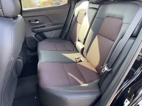 New 2026 Nissan Kicks SR w/ SR Premium Package FWD image 17