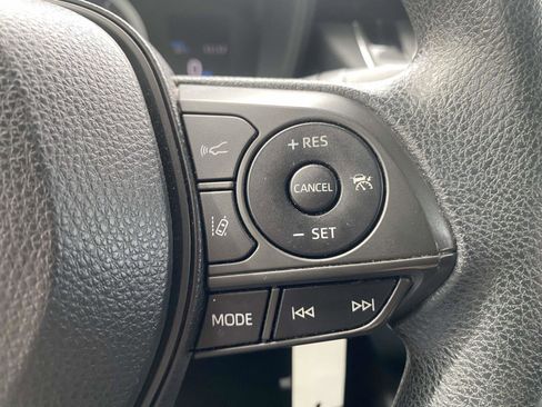 Used 2020 Toyota Corolla LE image 20