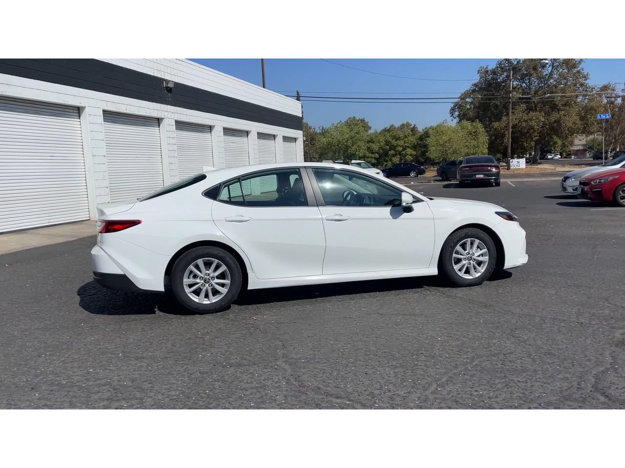 Used 2025 Toyota Camry LE w/ Convenience Package FWD image 3