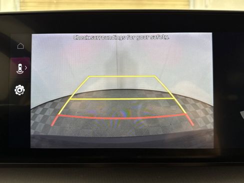 Used 2023 Kia Telluride S image 17