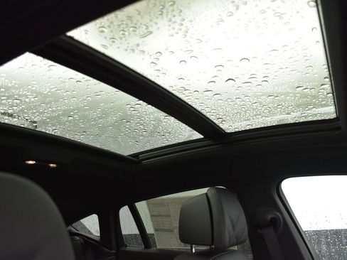 New 2026 BMW X6 xDrive40i w/ Climate Comfort Package image 26