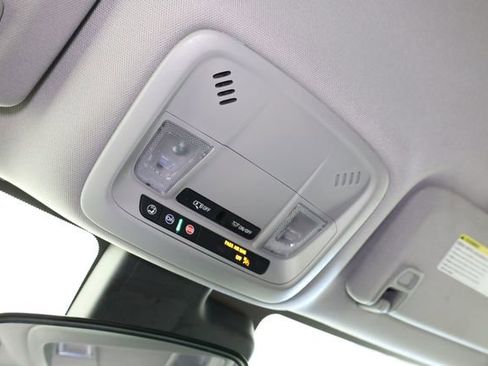 Used 2023 Chevrolet Malibu LT FWD image 27