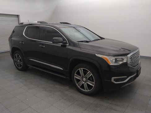 Used 2017 GMC Acadia Denali w/ Technology Package image 11