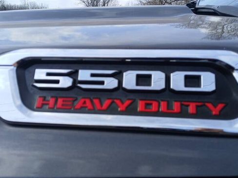 Used 2021 RAM 5500 Tradesman w/ Chrome Appearance Group RWD image 6