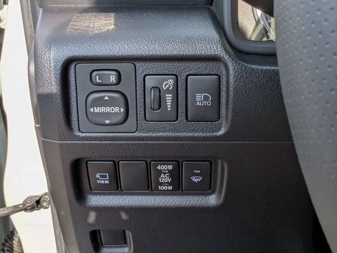 Used 2022 Toyota 4Runner TRD Sport w/ Technology Package AWD/4WD image 31