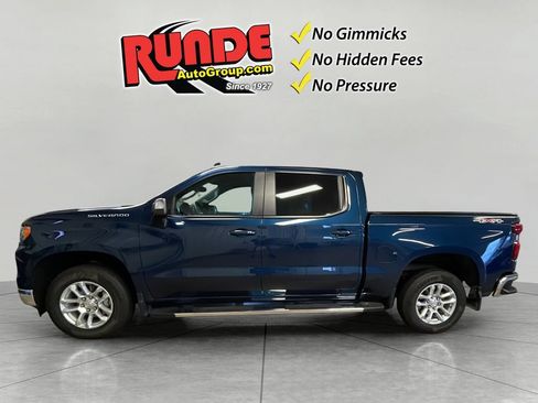 Used 2023 Chevrolet Silverado 1500 LT AWD/4WD image 3