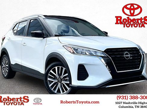 Used 2024 Nissan Kicks SV FWD image 1