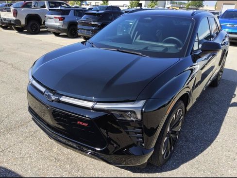 Used 2026 Chevrolet Blazer EV RS w/ Super Cruise Package AWD/4WD image 1