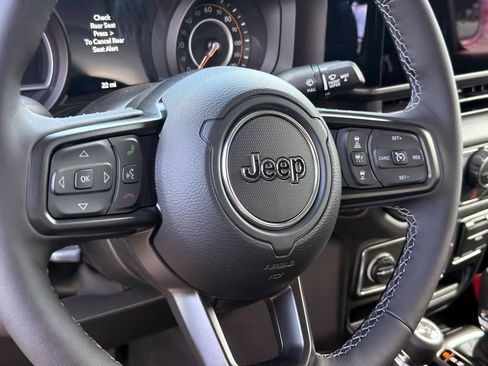 New 2026 Jeep Gladiator Sport AWD/4WD image 14