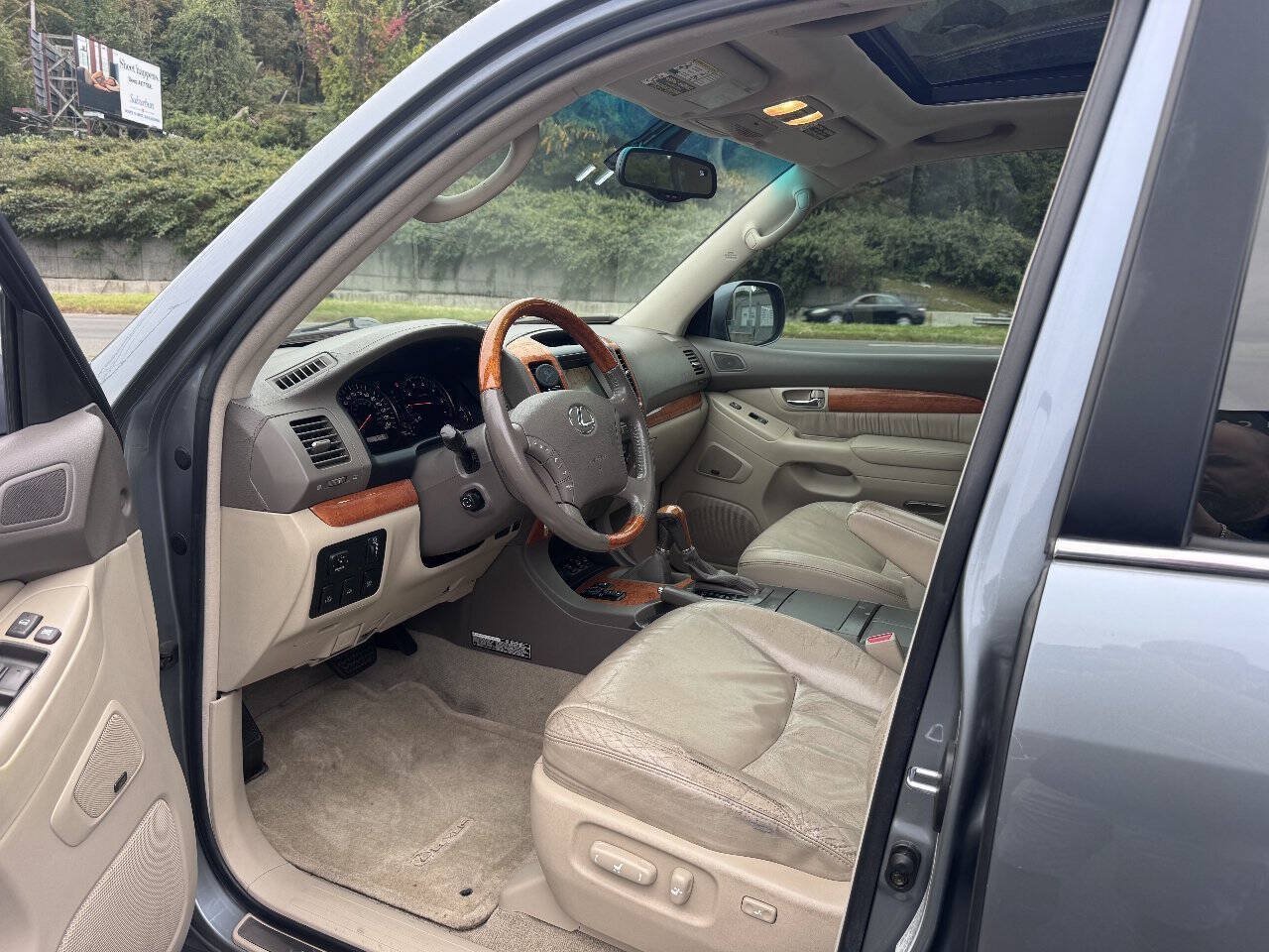 Used 2004 Lexus GX 470 AWD/4WD image 7
