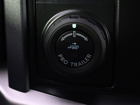 Used 2023 Ford F150 XLT w/ XTR Package image 33