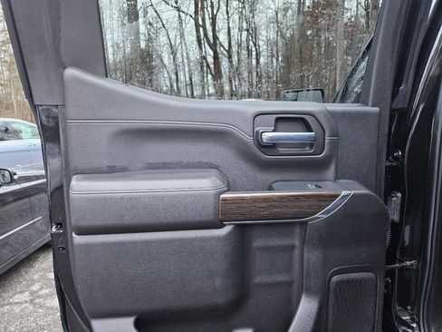 Used 2022 Chevrolet Silverado 1500 RST image 25