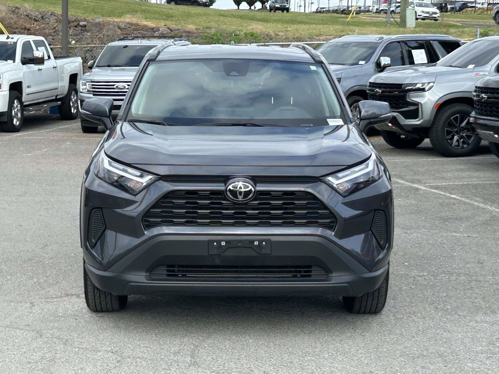 Used 2025 Toyota RAV4 XLE FWD image 2