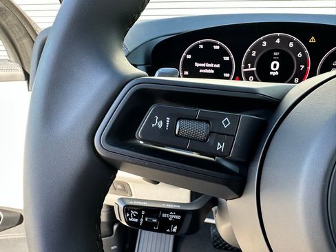 Used 2026 Porsche Cayenne image 17