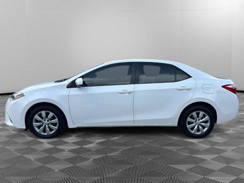 Used 2015 Toyota Corolla LE FWD image 5