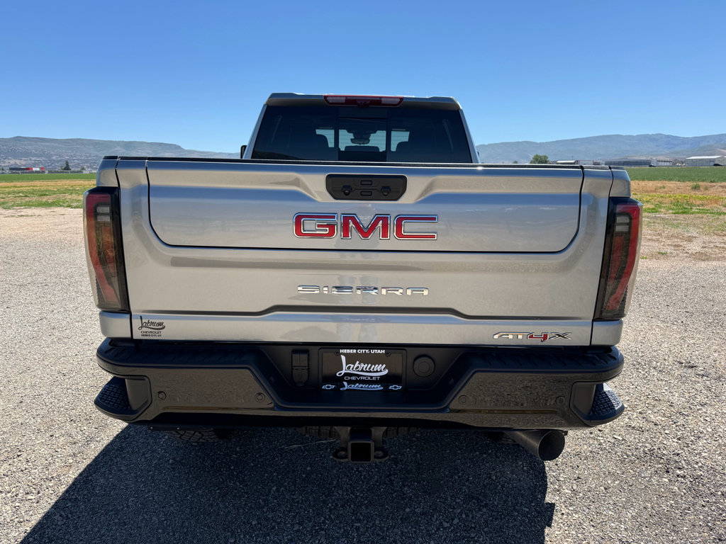 Used 2025 GMC Sierra 2500 AT4X AWD/4WD image 6