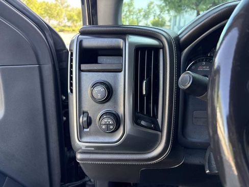 Used 2018 Chevrolet Silverado 1500 LTZ Z71 w/ Midnight Edition AWD/4WD image 19