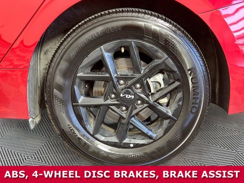 Used 2025 Kia K5 LXS image 33