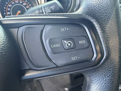 Used 2018 Jeep Wrangler Unlimited Sport AWD/4WD image 21