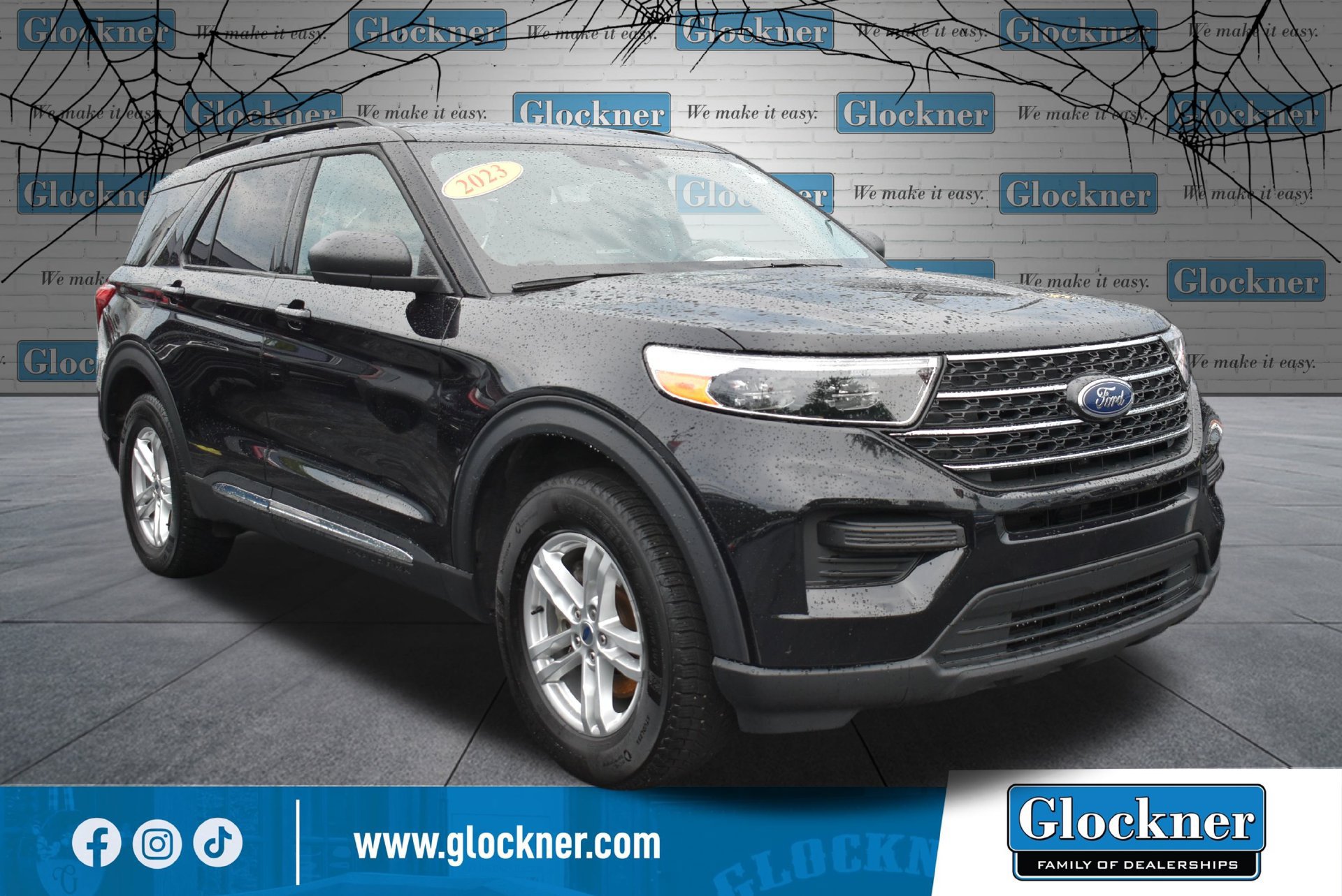 Used 2023 Ford Explorer XLT w/ Class IV Trailer Tow Package AWD/4WD image 3