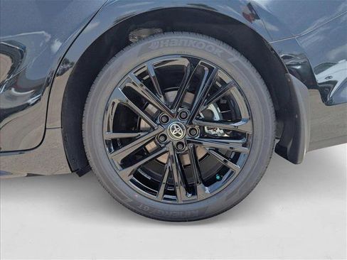 New 2025 Toyota Camry SE image 10