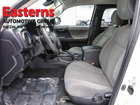 Used 2021 Toyota Tacoma SR RWD image 13