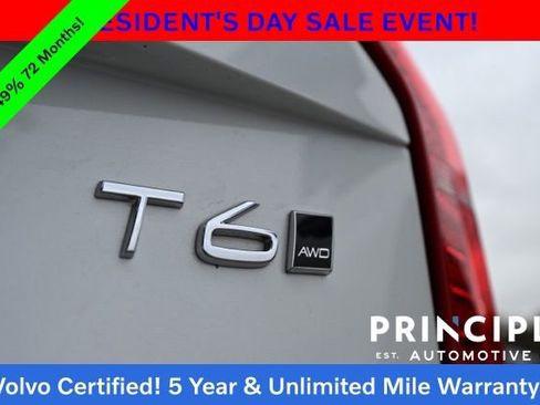 Certified 2022 Volvo XC90 T6 Momentum w/ Advanced Package image 16