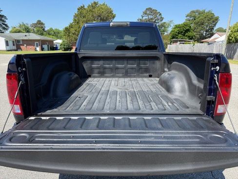 Used 2018 RAM 1500 Express w/ Express Value Package AWD/4WD image 15