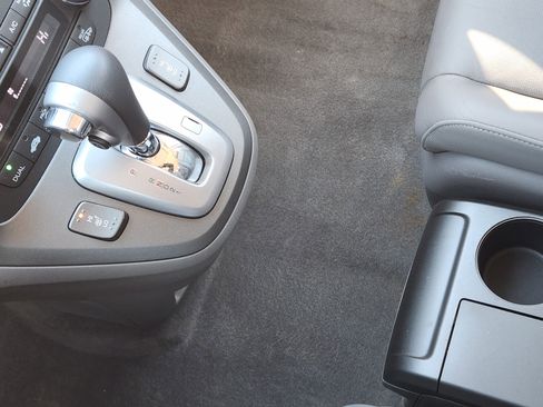 Used 2011 Honda CR-V EX-L image 19