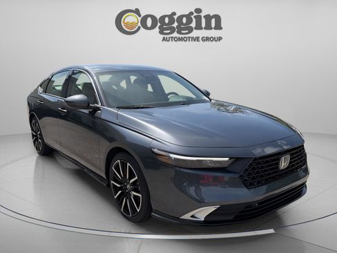 New 2026 Honda Accord Touring image 7