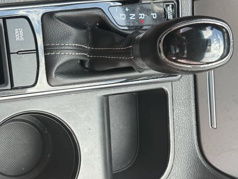 Used 2015 Hyundai Sonata Limited w/ Option Group 05 FWD image 26