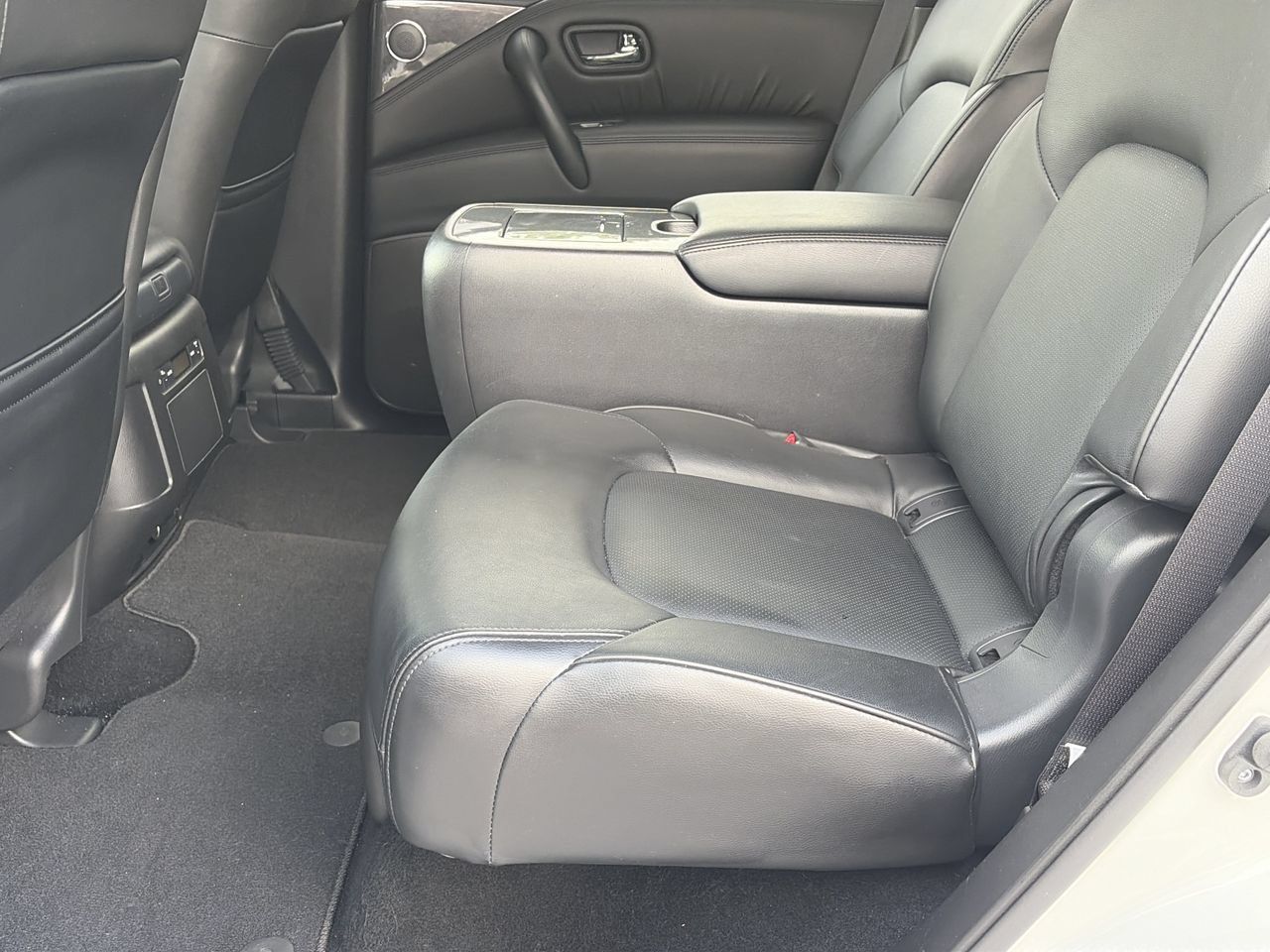Certified 2022 Nissan Armada SL w/ Midnight Edition Package RWD image 15